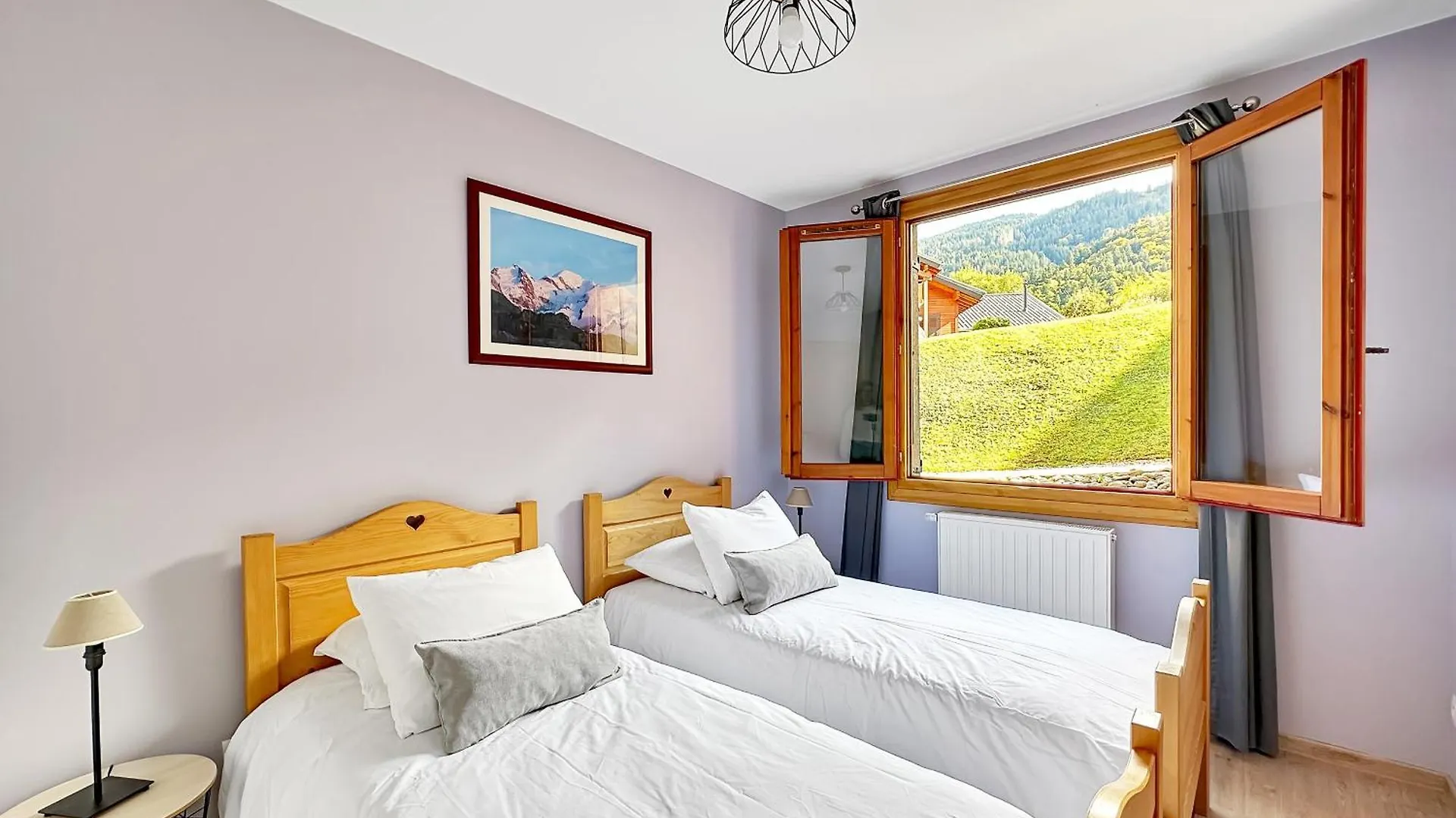 Apartment Hoc01 - Appartement 6 Personnes Proche Skibus Les Carroz d'Araches
